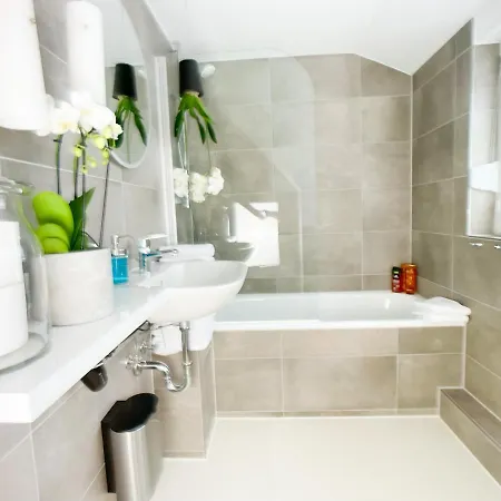 M-Style 03 Apartment 24H Self-Check-In, Free Parking, Netflix Nuremberg Exterior photo
